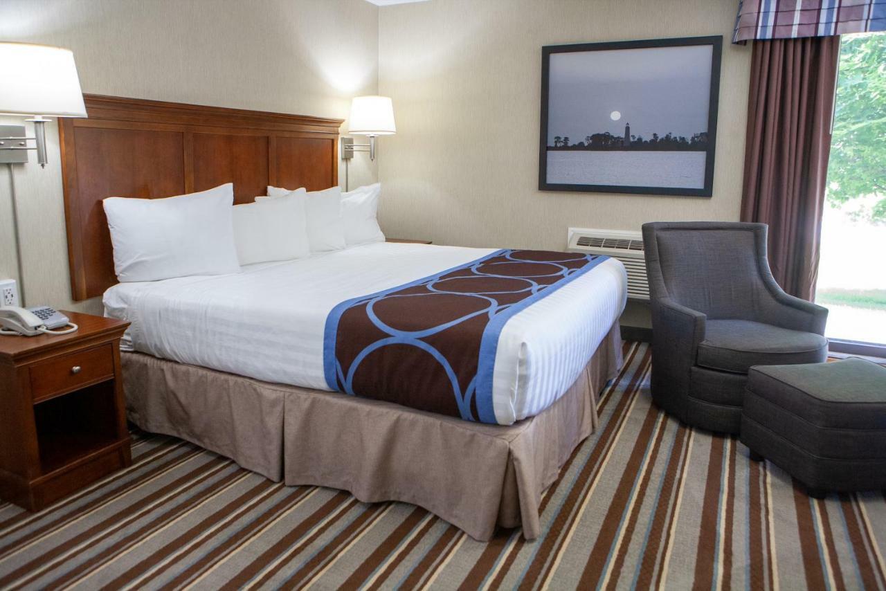 Super 8 By Wyndham Port Elgin Hotell Exteriör bild